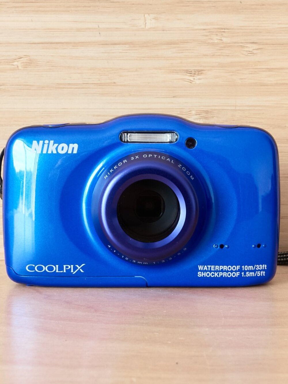 Nikon Coolpix S32 Blue Digital Camera Waterproof Shockproof Compact Tested